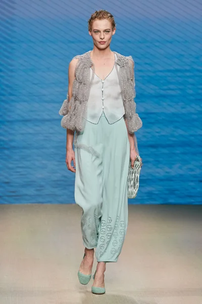 Look 53